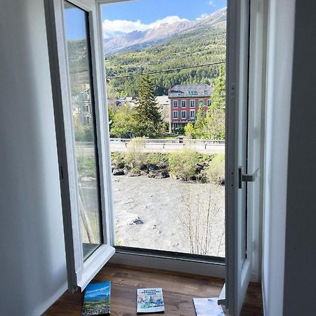 Studios Neufs - Coeur De Barcelonnette - Parking Prive Luaran gambar